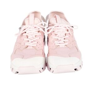 Calvin Klein Brand New WOT. 7.5